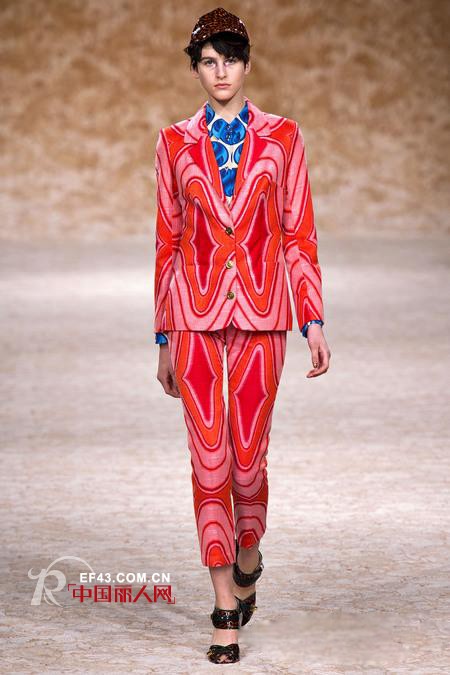 荷兰屋HouseofHolland女装2013秋冬亮色系列展