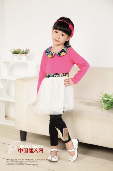 早春服装该怎么搭配  连衣裙款式搭配