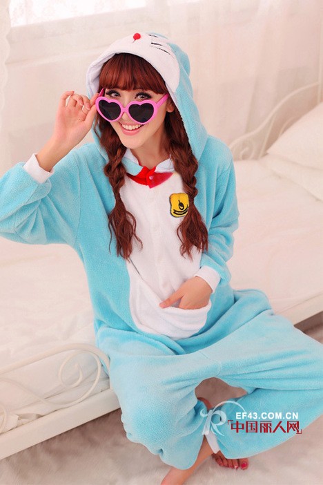 珊瑚绒是什么面料 珊瑚绒连体家居服