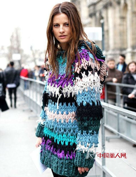 古怪针织衫搭配 个性年代的时尚单品