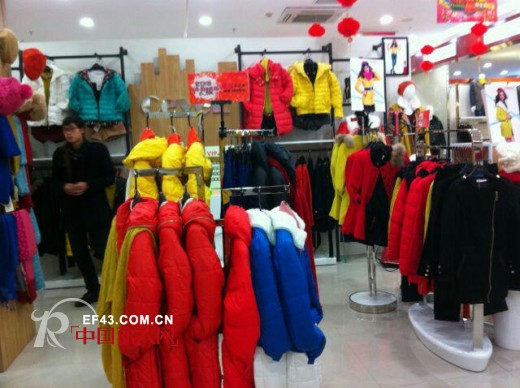 热烈祝贺城市衣柜河南永城华丽港店12月19日盛大开业