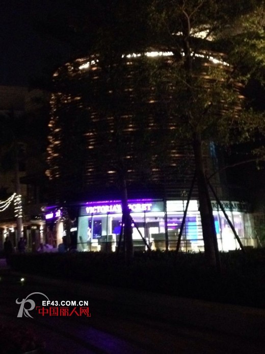 恭祝维多利亚的秘密南山欢乐海岸旗舰店12月21日盛大开业 山西太原及重庆旗舰店也将陆续开业