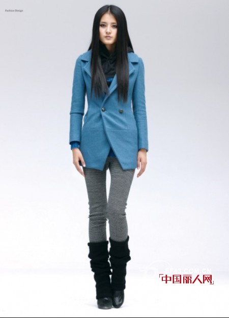 湖水蓝单品 湖水蓝的外套怎么搭才好看