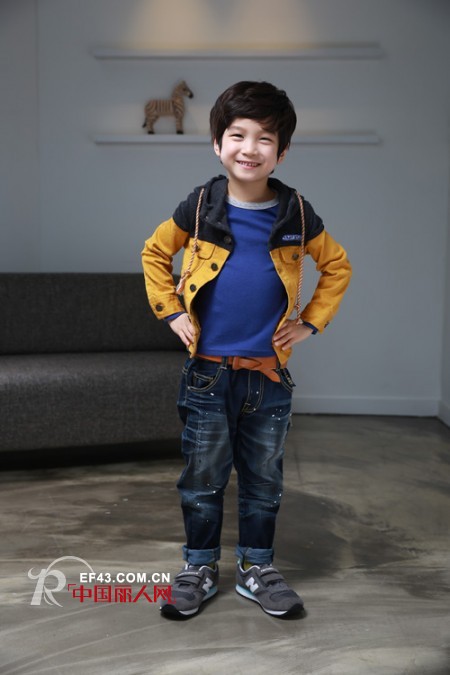 早春流行什么款式小外套 韩版小外套搭配