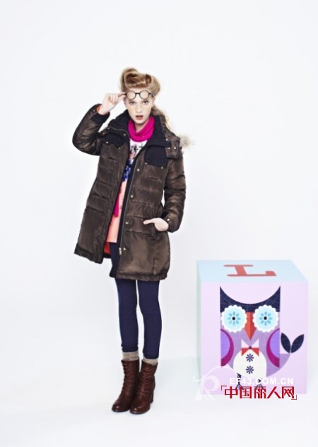 棉服怎么穿才好看 深颜色棉服该怎么搭配