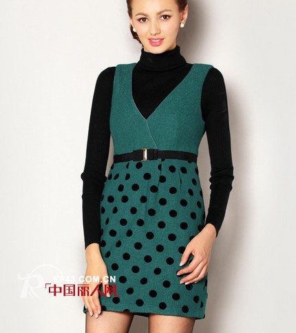 显瘦时尚女装搭配  格子波点都时尚