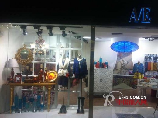 A/E龙岗万科店开业首日销售火爆 营业额轻松破10万