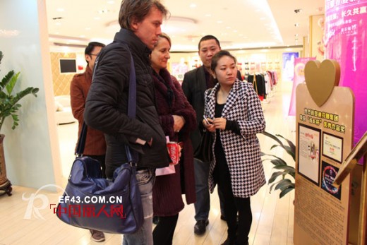 法国著名stella cadente公司访问迪芬娜共商合作大计