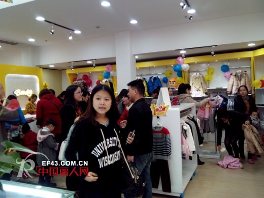 广东河源缤果童装新店开业,首日业绩轻松突破三万
