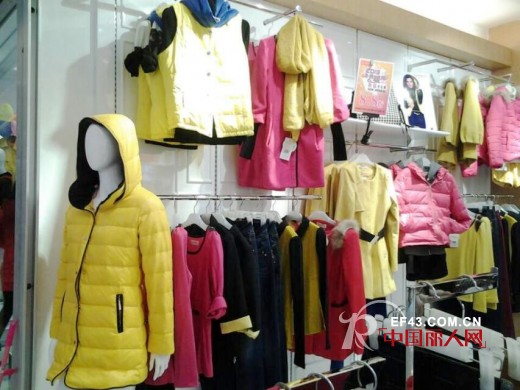 恭祝城市衣柜女装深圳光明新区国业百货店隆重开业