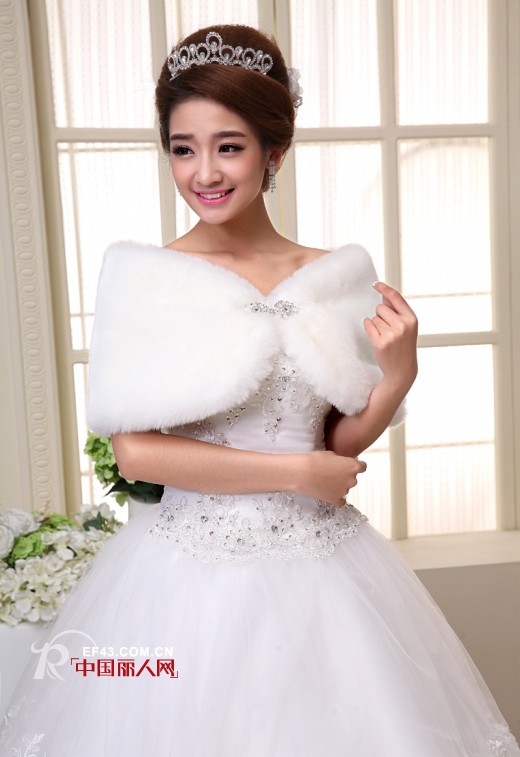 新娘婚纱披肩外套搭配法则