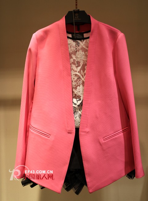 A/E 巴黎速递,全球暖冬春装抢市