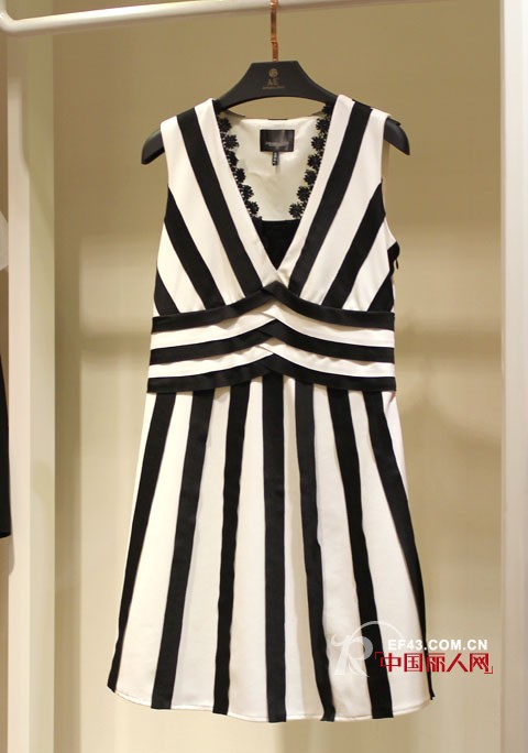 A/E 巴黎速递,全球暖冬春装抢市