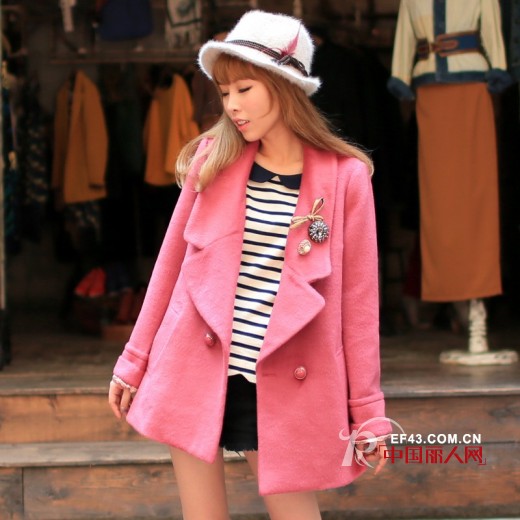 圣诞节约会狂欢 糖果色女装靓丽出席