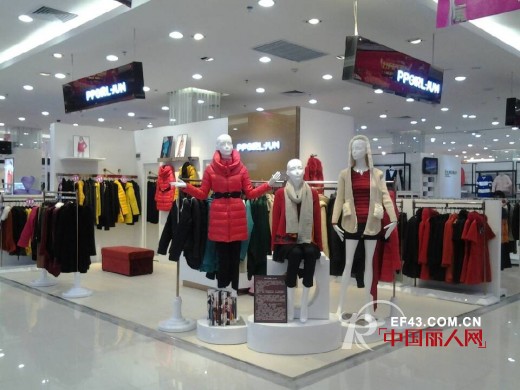 深圳松岗镇东方大道PPGIRL--JUN专卖店盛大开业