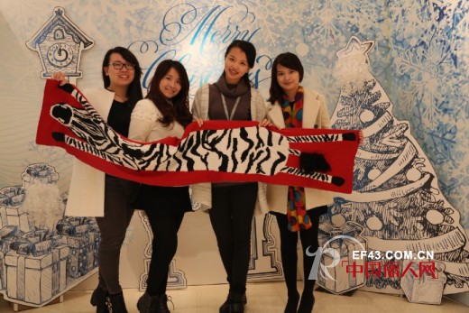 ELLASSAY 主题时尚日——白色圣诞派对