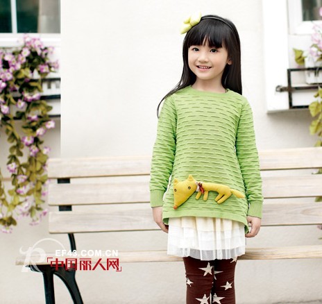 今年流行什么颜色 绿色衣服流行吗