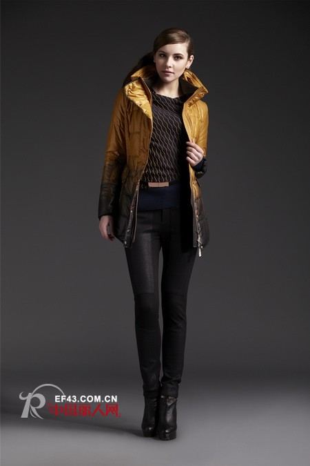 玖姿暖冬系列 黄色外套的专属舞台