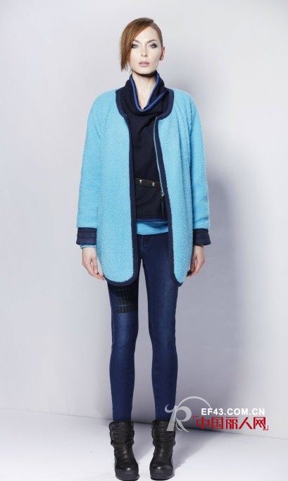 2013冬装新款搭配 蓝色服装怎么搭配 蓝色搭配什么颜色好看