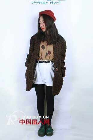 波点衬衫搭配 如何穿出邻家美女孩的亲切