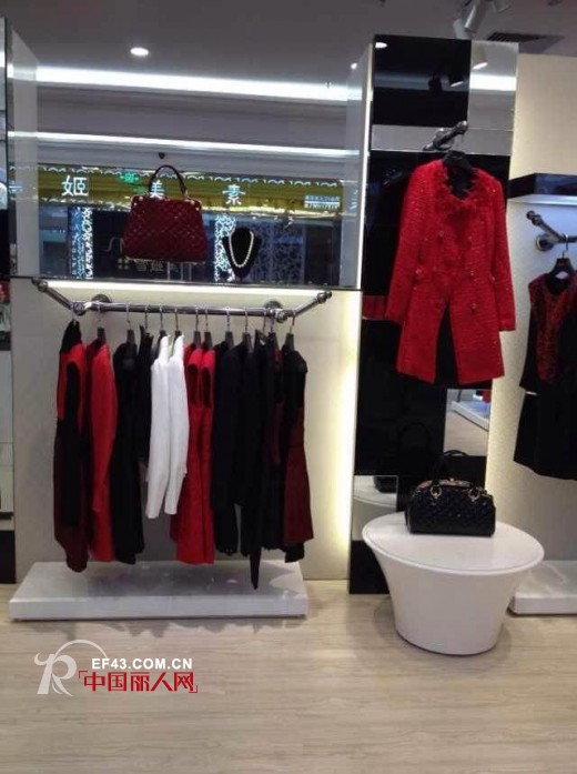 红凯贝尔时尚女装深圳宝安店盛大开业