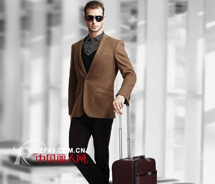 冬季出行 型男们的外套怎么搭配选择
