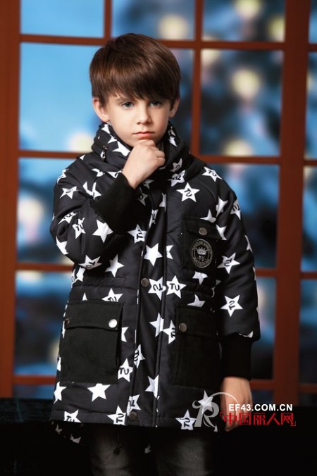 黑色棉服棉衣怎么搭配 黑色配什么颜色最好看