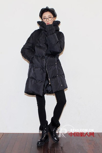 冬季羽绒服怎么搭配显瘦 长款羽绒服怎么搭配显高挑