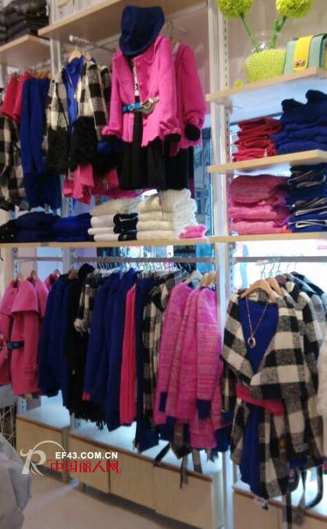 兰州张掖路步行街emu红黄玫瑰综合店盛大开业