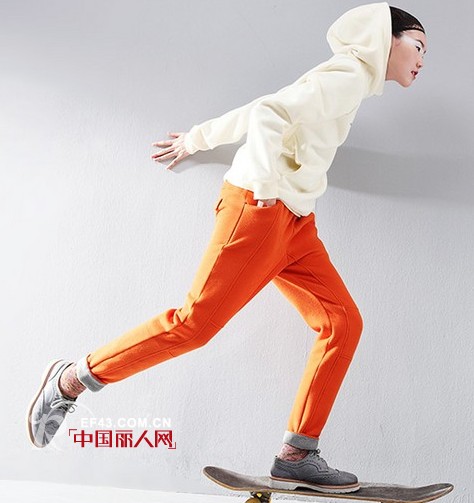 休闲裤之卫衣裤系列 青春动感的卫衣裤裤搭配