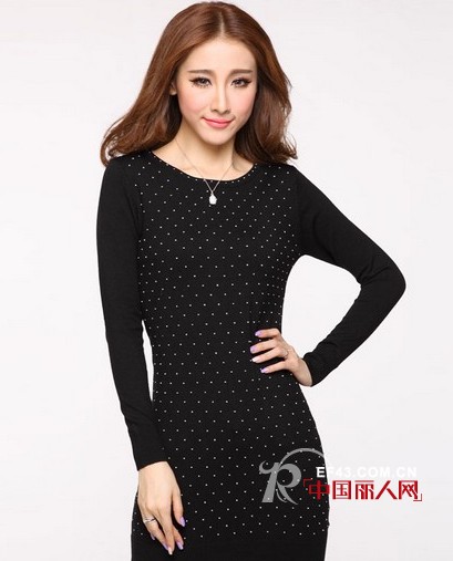 撞色羊毛针织衫 拼色打底连衣裙搭配