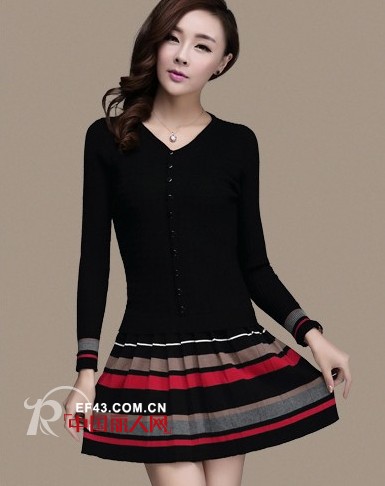 撞色羊毛针织衫 拼色打底连衣裙搭配