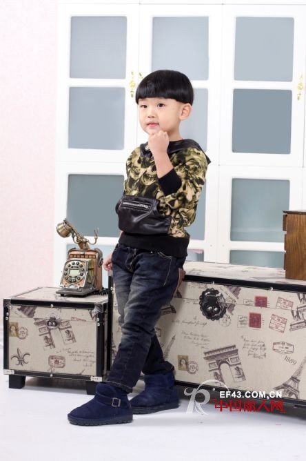 稻娃童装元旦节日新装扮  节日服装该怎么搭配