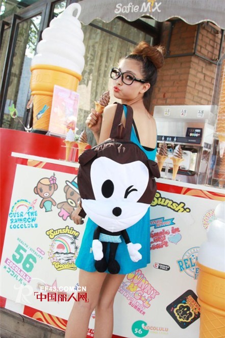 女士休闲包有什么款式  女士休闲包图片