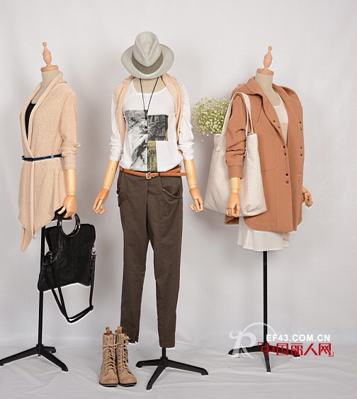 贝洛安—BELLO ANN