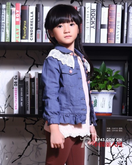 牛仔款式怎么搭配 牛仔衣配什么裤子好看