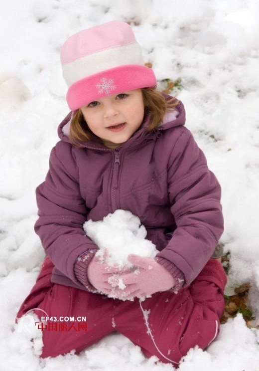 冬季宝宝保暖衣选择有技巧