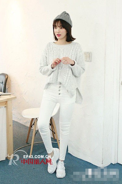 元旦美衣复古粗针织毛衣 穿出休闲甜美感