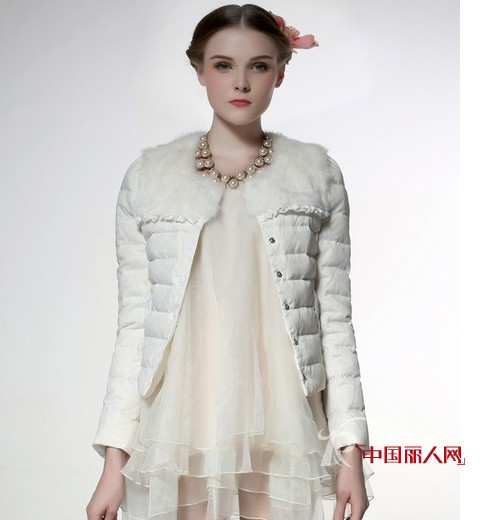时尚女装搭配 羽绒服搭配支招