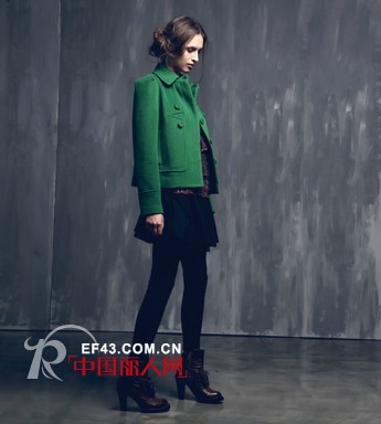 雪歌时尚女装 演绎优雅浪漫女人味