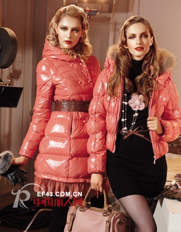 爱龙女装亮彩羽绒服 hold住冬日潮流度