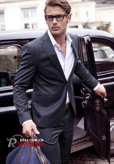 RiverWoods时尚男装 吸引着全世界的大众消费者