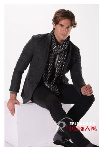 哥伦尼澳-COLOMNIAO