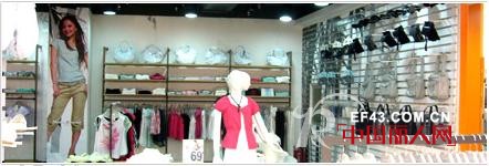 美特斯邦威专卖店装修图片