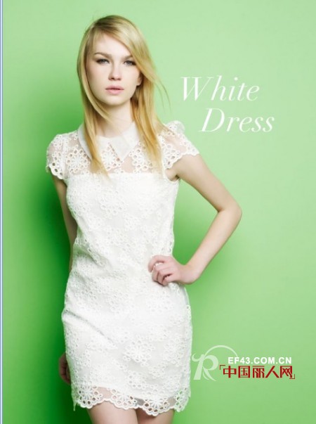 emely时尚女装2013夏季新品  复古花朵融入年轻色彩