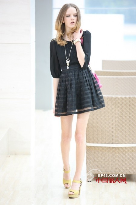 MARLOCA蔓露卡完美演绎2013春夏浪漫