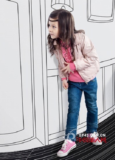 叮当猫童装  粉女孩粉时尚