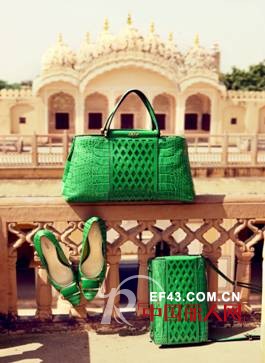 SKAP圣伽步2013年春季新品鞋包——光之触感系列隆重推出