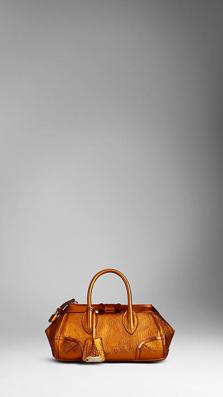 Burberry布雷兹手袋全新上市