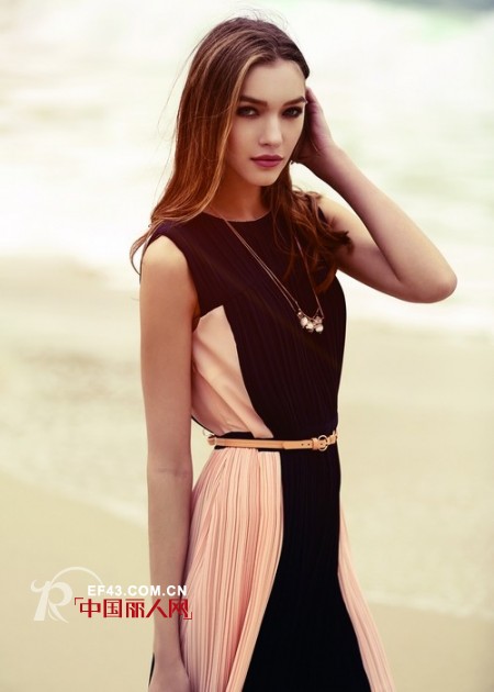 唯简品牌女装2013春夏款 极简风格强势来袭